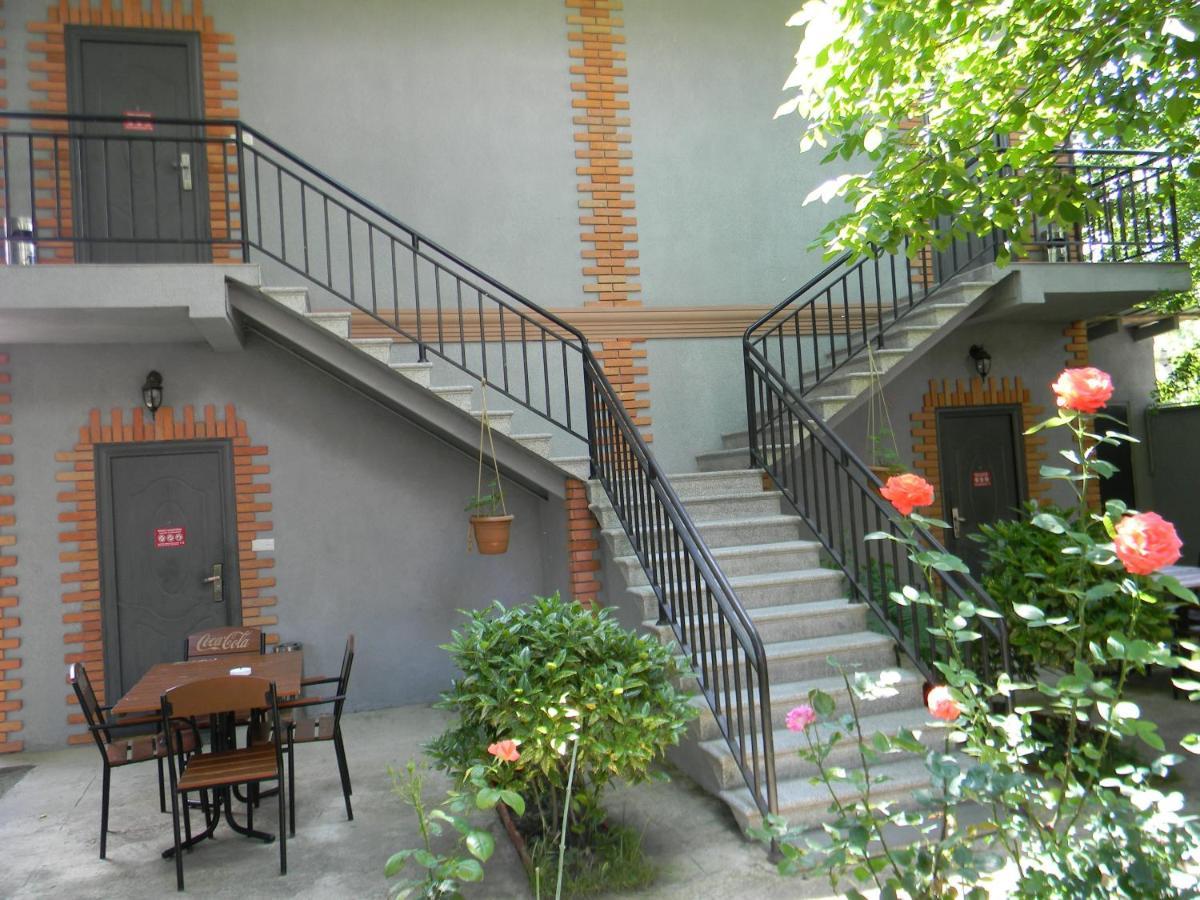 Hotel Beni Ахалцихе Екстериор снимка