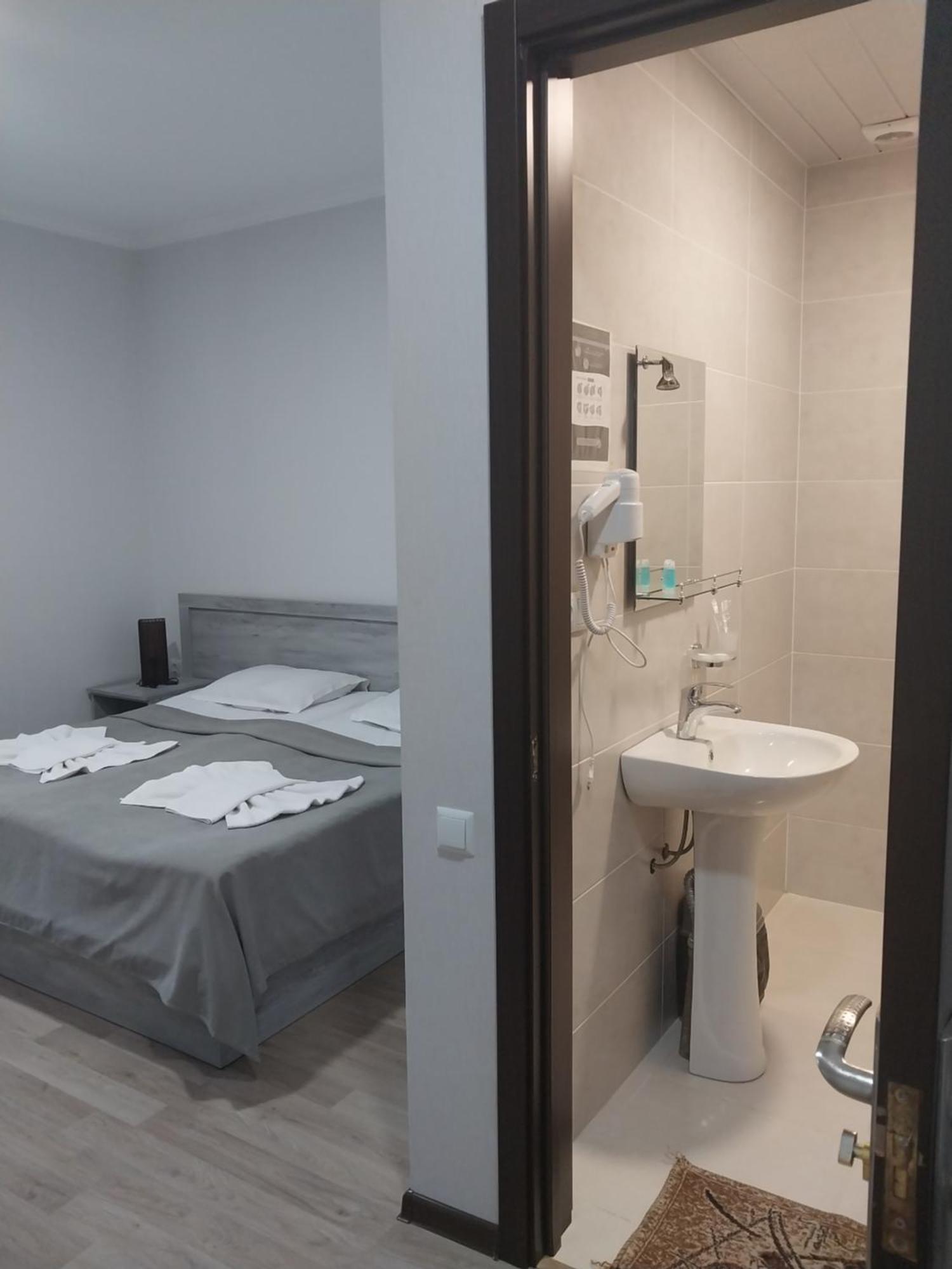 Hotel Beni Ахалцихе Екстериор снимка