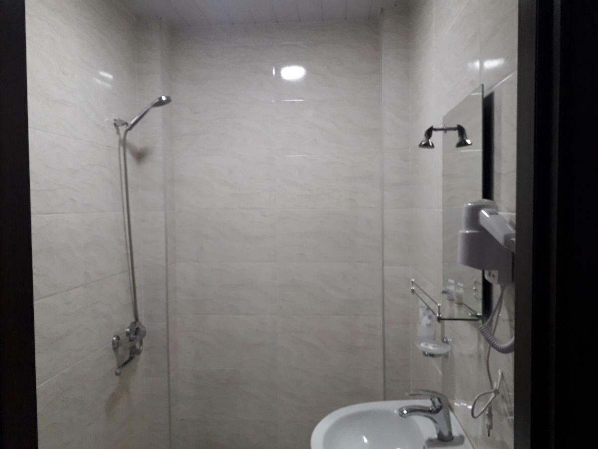 Hotel Beni Ахалцихе Екстериор снимка