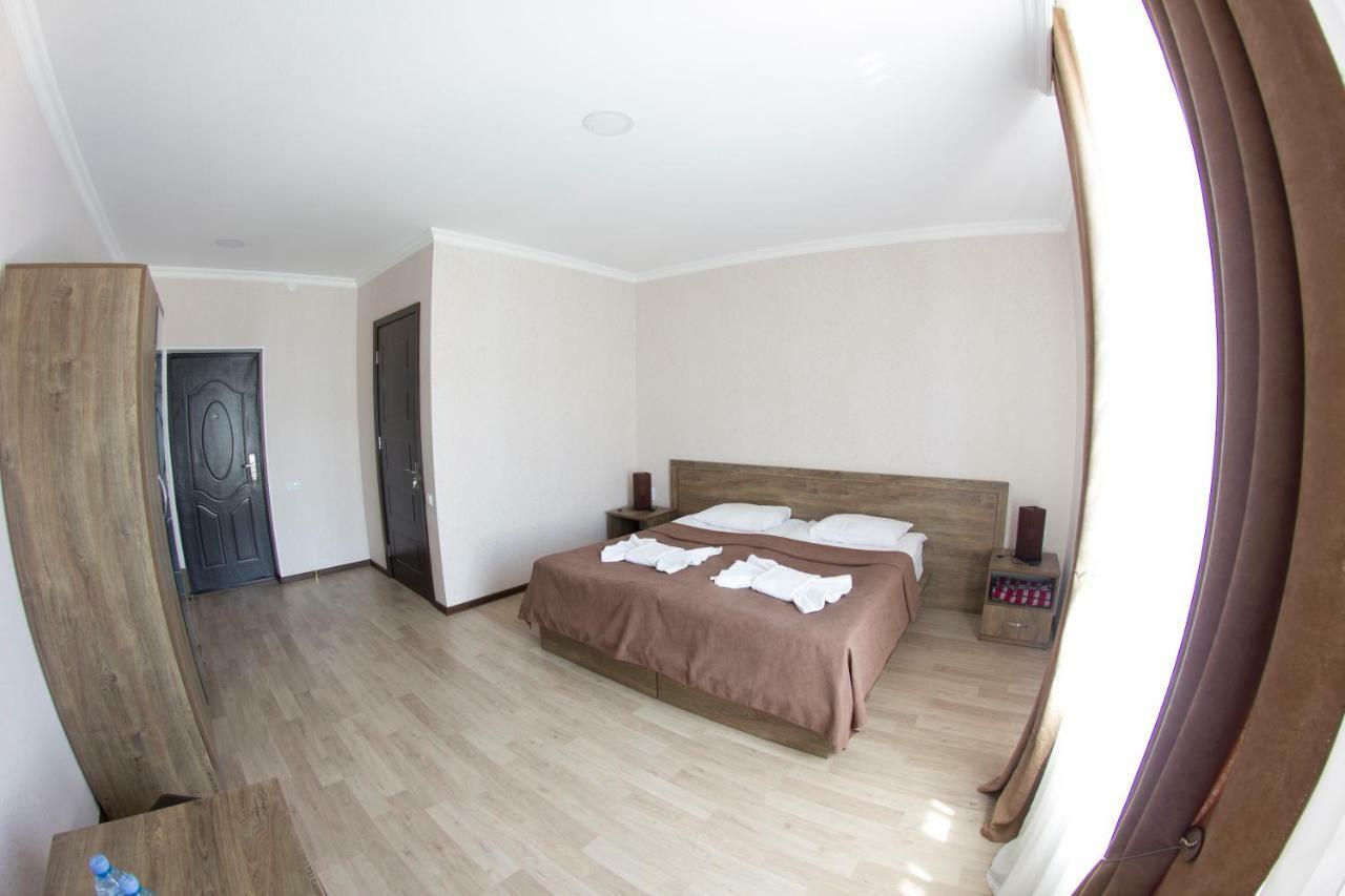 Hotel Beni Ахалцихе Екстериор снимка
